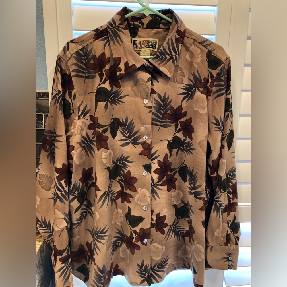 Womens LaCabana long sleeve dress shirt, never worn